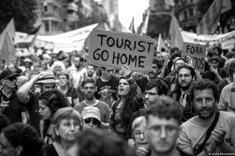 Revolta contra turistas