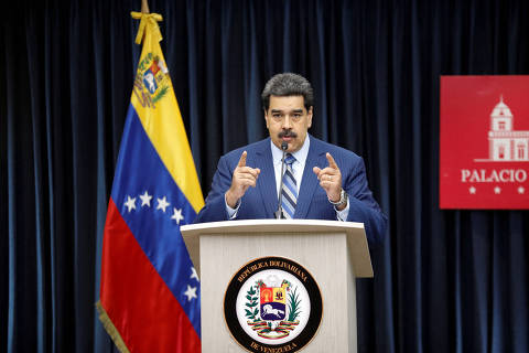 FILE PHOTO: Venezuela's President Nicolas Maduro speaks during a news conference at Miraflores Palace in Caracas, Venezuela December 12, 2018. REUTERS/Marco Bello/File Photo ORG XMIT: FW1