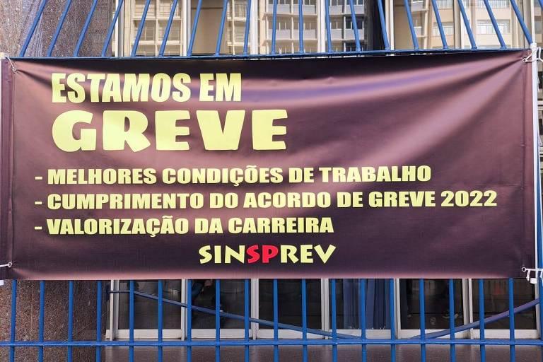 STJ determina que 85% dos servidores do INSS continuem trabalhando na greve