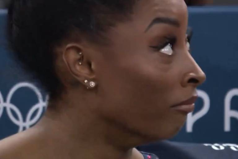 Simone Biles viraliza com reação à performance de Rebeca Andrade nas Olimpíadas: 'Sentiu'