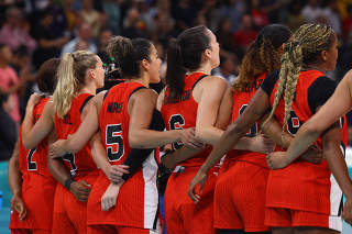 Basketball - Women's Group Phase - Group B - Australia vs Canada