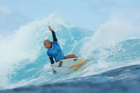 Surfe feminino: Brasil avança com Tati Weston-Webb; Luana Silva cai e deixa competição