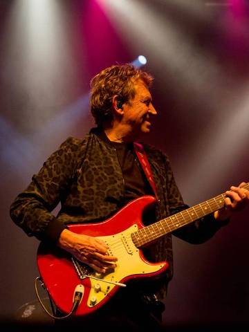 Guitarrista Andy Summers durante show do Call The Police no Rio de Janeiro, em 2019