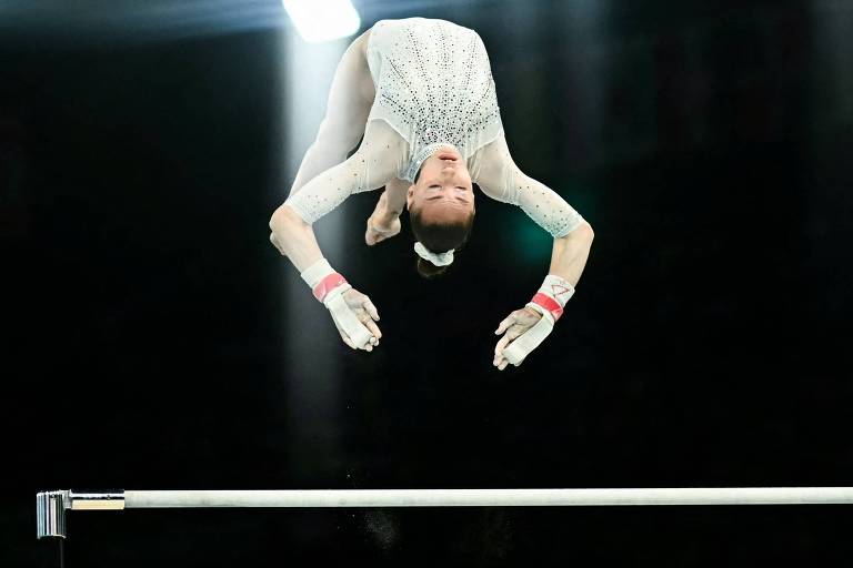 Kaylia Nemour ganha ouro nas assimétricas e se torna 1ª ginasta africana medalhista olímpica