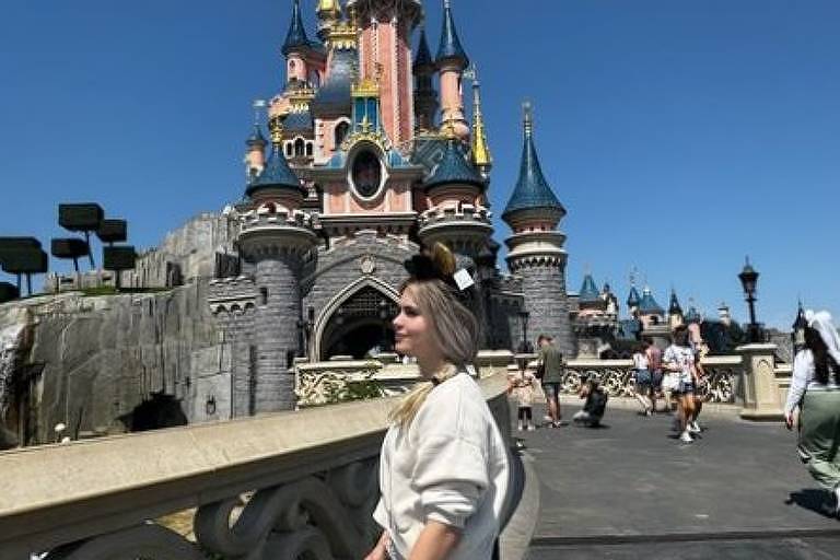 Paraguai expulsa nadadora das Olimpíadas por ir à Disney sem autorização