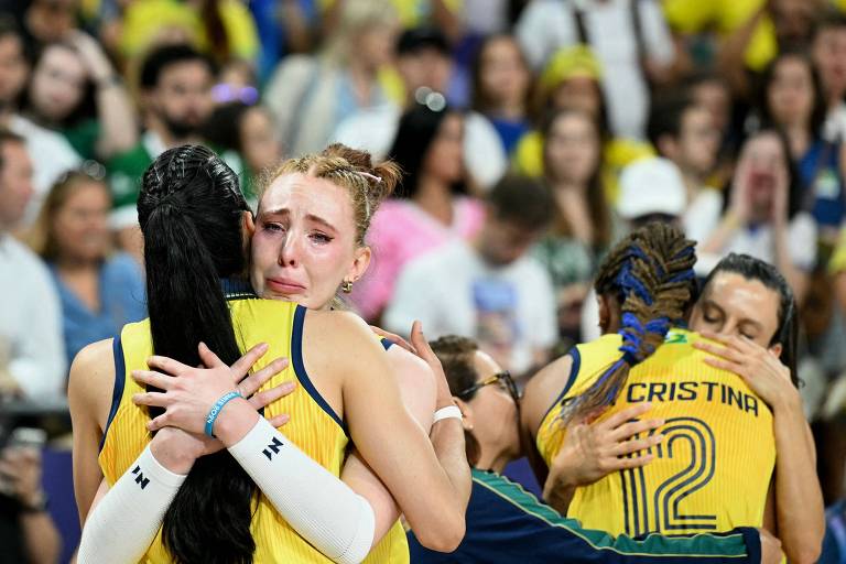 Recepção desastrosa marca queda da seleção feminina de vôlei em Paris-2024