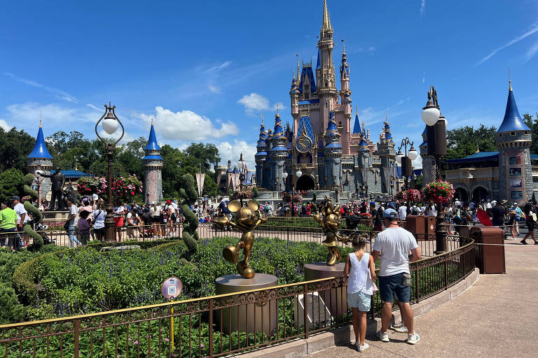 Famílias americanas estão se endividando para passar as férias na Disney