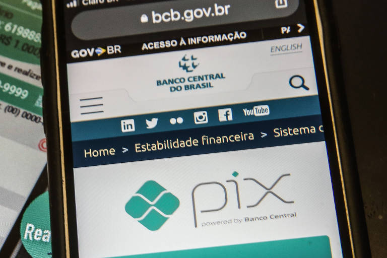 Pix bate novo recorde com 227,4 milhões de operações em um dia