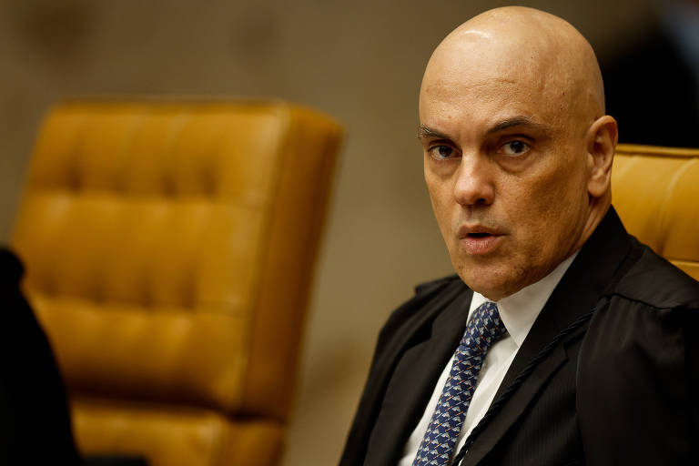 Leitores comentam atuação de Moraes no TSE: 'Isso precisa ser investigado ainda mais'