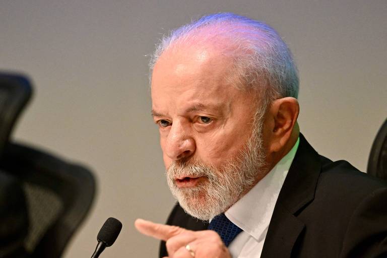 Lula chama de loucura volume de emendas e fala em alcançar acordo com Congresso