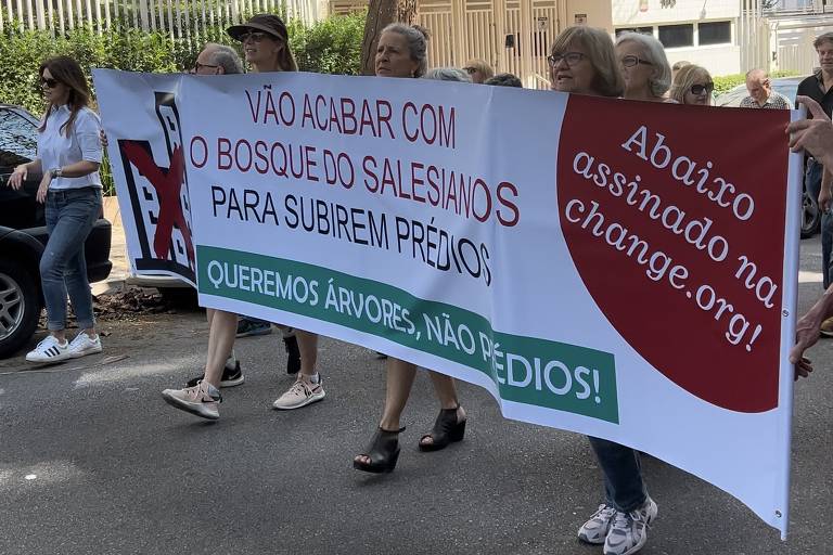 Moradores da Lapa protestam contra loteamento de bosque por construtora