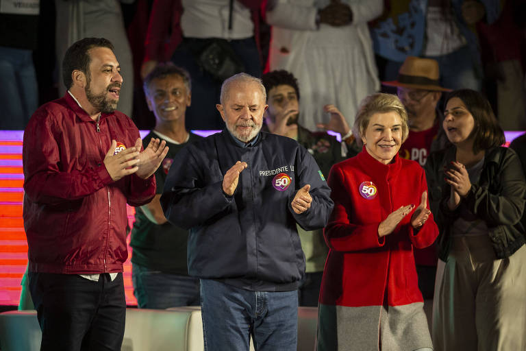 Doação do PT para Boulos atropela instância partidária e gera crítica interna