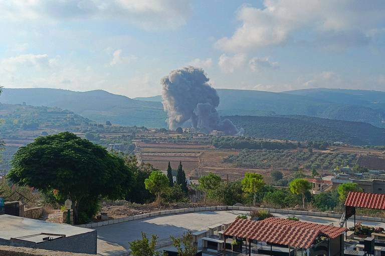 Israel bombardeia sul do Líbano, intercepta centenas de foguetes e diz ter evitado ataque maior do Hezbollah