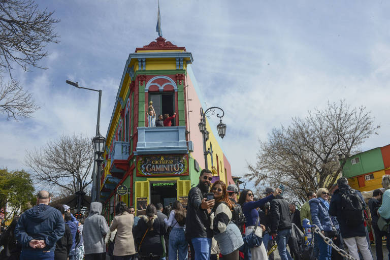 Turismo de brasileiros segue forte na Argentina apesar de alta de preços