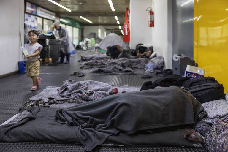 Justiça barra repatriação automática de migrantes no aeroporto de Guarulhos