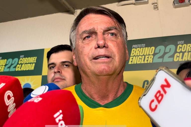 Bolsonaro diz que 'é muito cedo' para entrar massivamente na campanha de Nunes