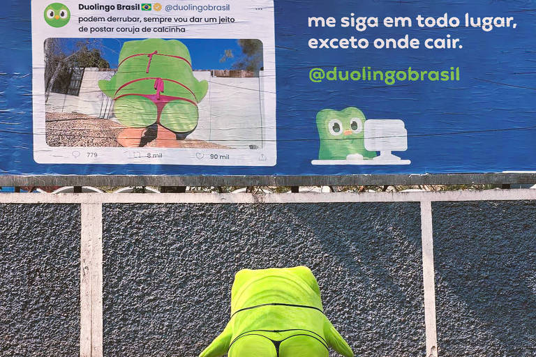 Duolingo usa linguagem irreverente nas redes sociais para lembrar público de estudar