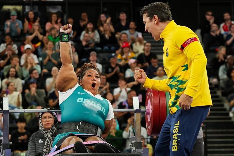 Tayana Medeiros conquista medalha de ouro no halterofilismo