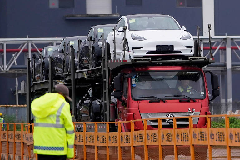 EUA impõem imposto de 100% sobre carros elétricos da China