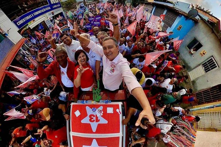 Rui Costa mergulha em campanha no interior da Bahia e ignora Salvador