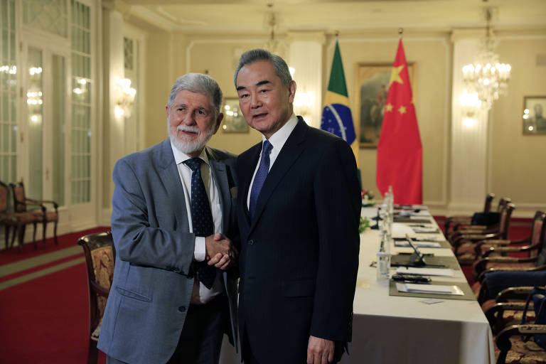 Brasil e China convidam 19 países para reunião de paz sobre Ucrânia em Nova York