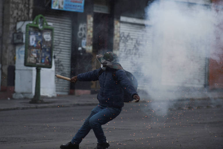 Marcha liderada por Evo chega a La Paz, e novo confronto deixa 8 feridos