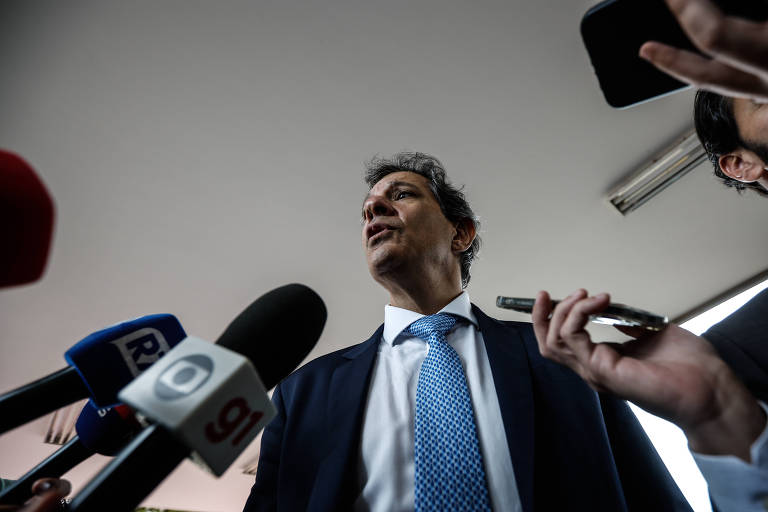 Haddad anuncia bloqueio de R$ 5 bi no Orçamento de 2024 e deixa pacote de cortes para semana que vem