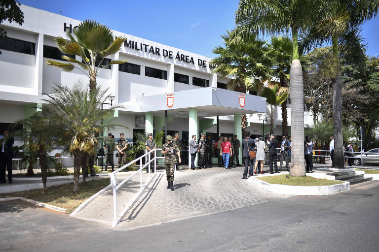 Hospital militar manda internar quem apresentar atestado em fim de ano e volta atrás