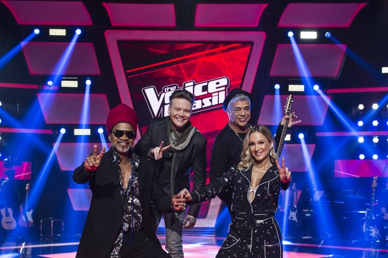 Participar do 'The Voice' pode deixar candidatos deslumbrados, dizem técnicos