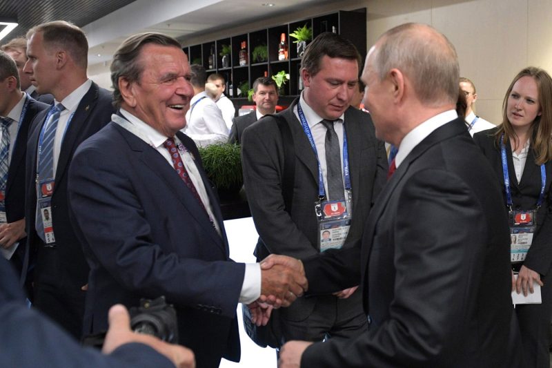 Schröder and Putin in Moscow