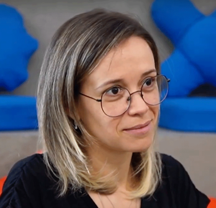 Laurinha Oliveira