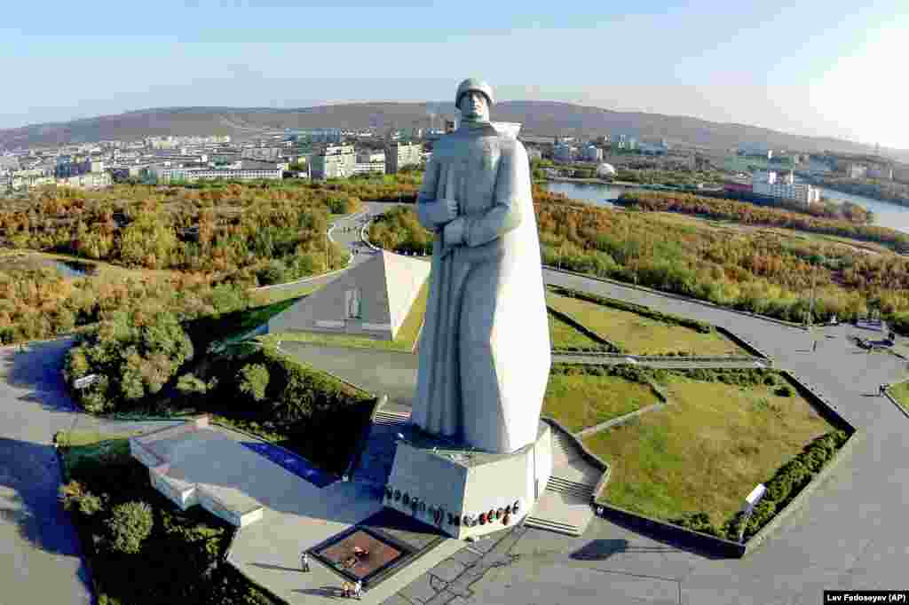 The Monument To Defenders Of The Soviet Arctic in Murmansk, Russia. The 35-meter-high statue of a soldier is commonly called Alyosha by locals. &nbsp;