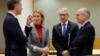 资料照片: 左起: 2024年2月1日比利时总理亚历山大·德克罗、爱沙尼亚总理卡亚·卡拉斯、保加利亚总理尼古拉·登科夫和卢森堡首相吕克·弗里登在布鲁塞尔欧盟峰会上