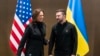 美国副总统哈里斯在瑞士和平峰会上与乌克兰总统泽连斯基会面。2024年6月15日