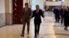 中国南部城市广州，乌克兰外交部部长库列巴在广州与中国外交部长王毅举行会晤前交谈。(2024年7月24日)