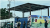 墨西哥边境城市雷诺萨(Reynosa)的移民庇护所“生命之路”(Senda De Vida)。庇护所有铁门和围墙，能为生活在里面的移民提供安全保障。