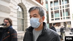 2024年5月13日，英国警方起诉三名男子，指他们违反英国《国家安全法》，星期一出庭应讯的其中一名被告是香港驻伦敦经济贸易办事处行政经理袁松彪 (Chung Biu Yuen)，又名Bill Yuen。 （摄影：Galileo Cheng） 