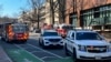 美国特勤局车辆封锁了通向以色列驻华盛顿大使馆的街道。(2024年2月25日)