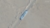 资料照：卫星图片显示中国在新疆若羌县修建模拟军舰的可移动标靶，用作解放军远程反舰弹道导弹测试。（2021年10月20日）