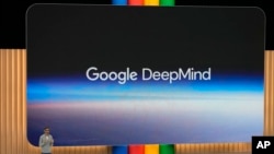 谷歌母公司Alphabet首席执行官皮查伊在谷歌的网络开发者年会上谈论谷歌的人工智能部门DeepMind。（2023年5月10日）