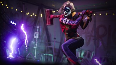 Screenshot van Gotham Knights met Harley Quinn die met een hamer zwaait