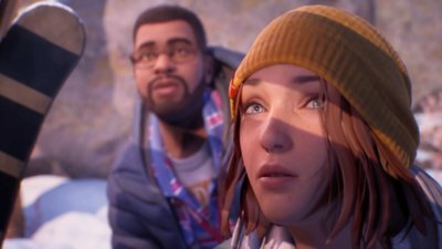 Life is Strange: Double Exposure screenshot showing Max and another character looking with concern at something off screen