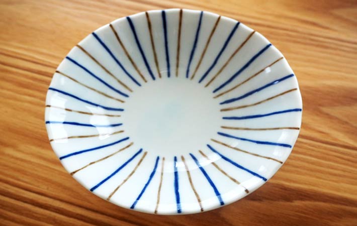 セリアの食器