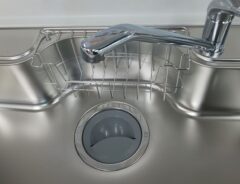磨かれたシンク