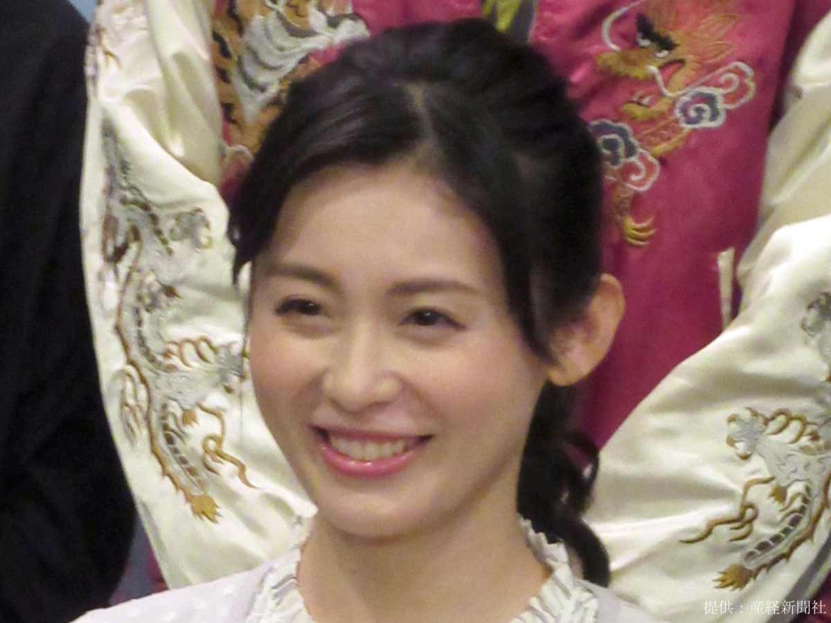 本仮屋ユイカの写真集が色気ムンムン！未公開カットお披露目にファン悶絶