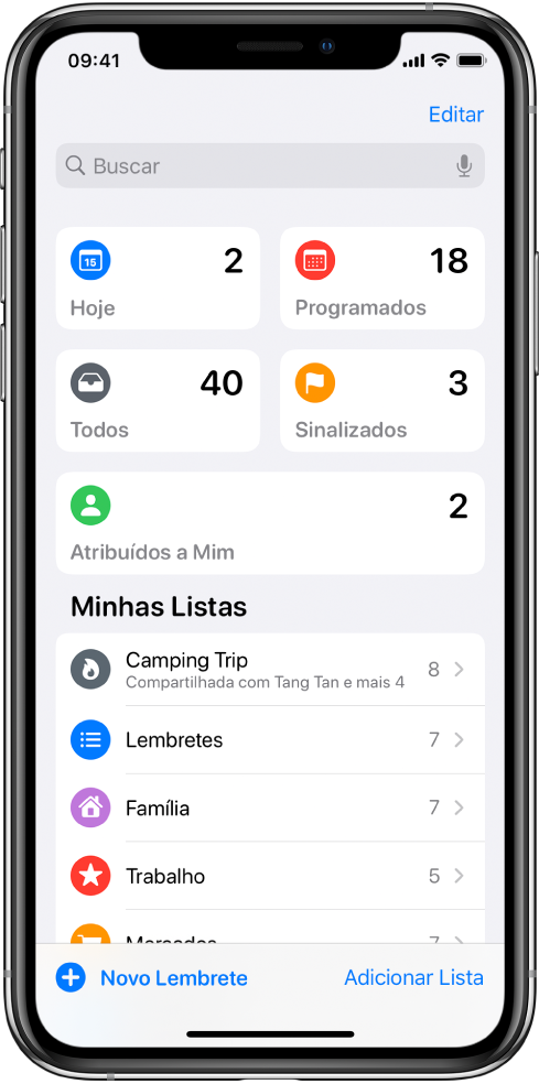 Uma tela mostrando várias listas em Lembretes. As listas inteligentes aparecem na parte superior para os lembretes com limite para hoje, lembretes programados, todos os lembretes e lembretes sinalizados. O botão Adicionar Lista está na parte inferior direita.