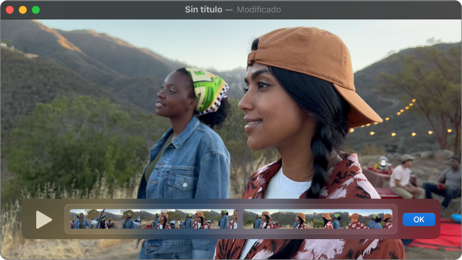 La ventana de QuickTime Player mostrando el editor de clips en la parte inferior.
