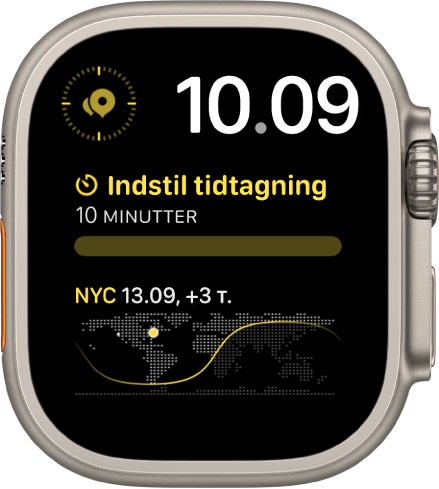 Urskiven Modulær duo, som viser et digitalt ur øverst til højre og tre komplikationer. Rutepunkter fra kompas øverst til højre, Tidtagninger i midten og Verdensur nederst.