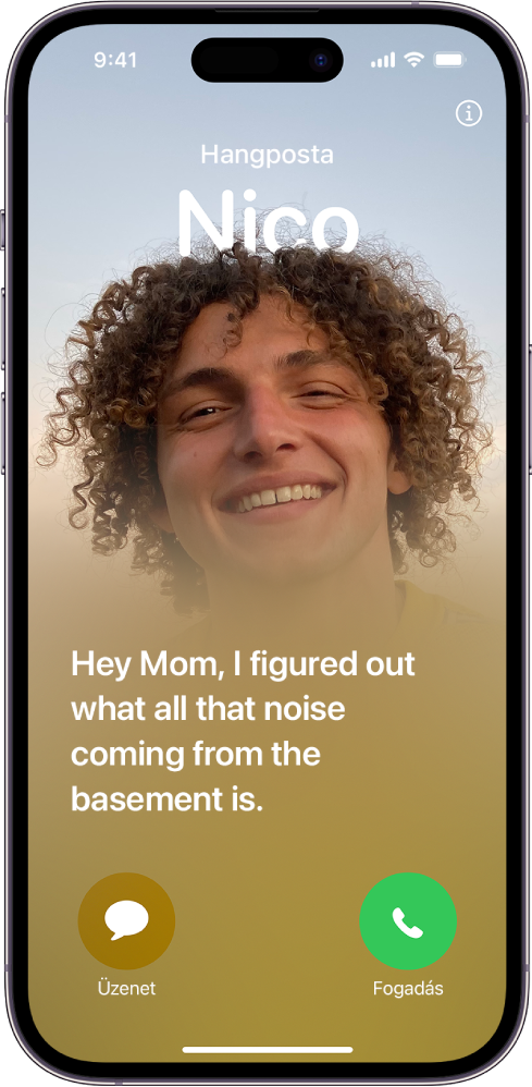 Az iPhone hívásképernyőjén egy átirat látható, amely az Élő hangposta funkcióval készült. A képernyő alján lévő gombok segítségével üzenetet küldhet, vagy fogadhatja a hívást.