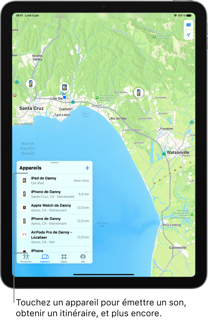 L’écran Localiser ouvert sur la liste Appareils. Les appareils répertoriés incluent l’iPad, l’iPhone, l’Apple Watch et les AirPods Pro de Daniel. Leur position est affichée sur un plan près de Santa Cruz.